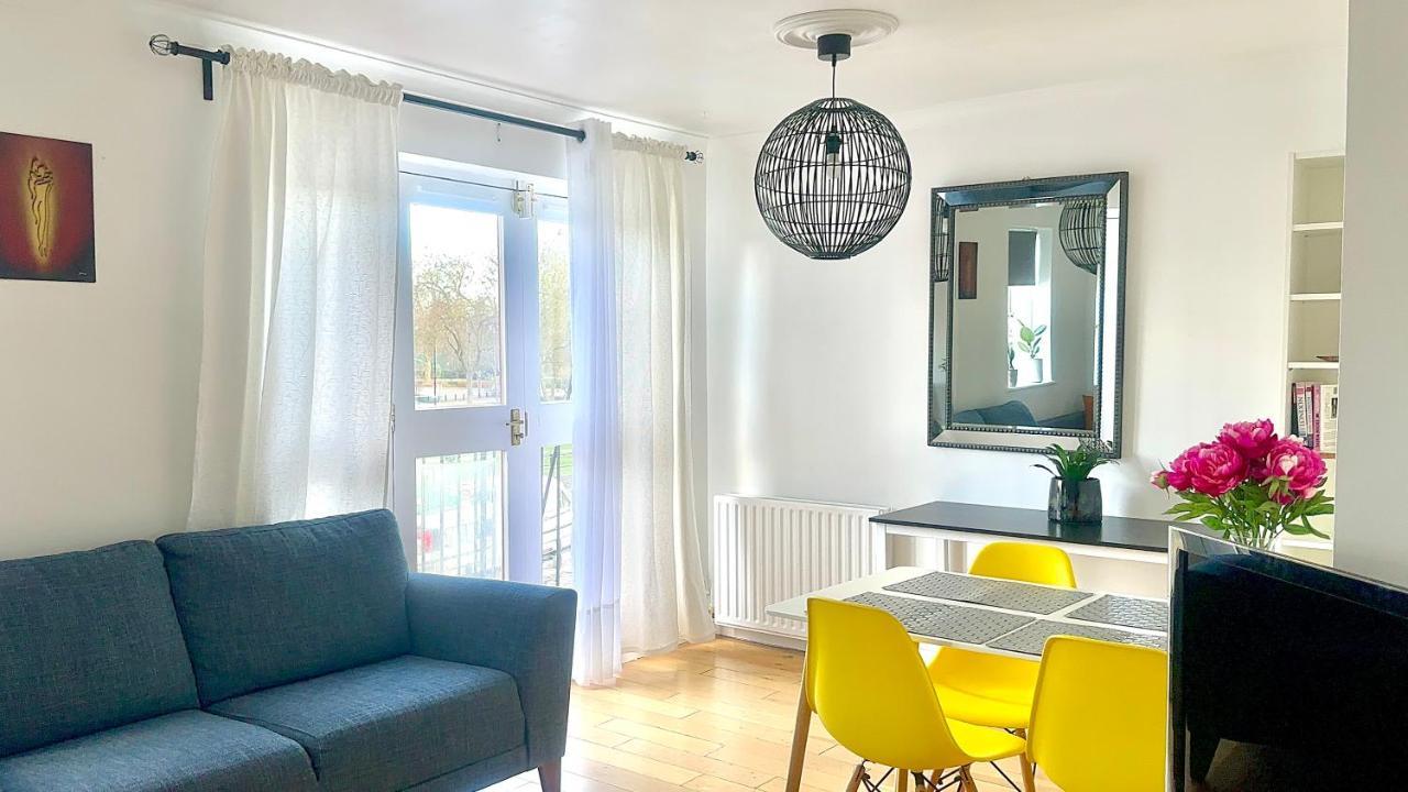 Amazing Location - City Of London- 2 Bedroom Stunning Canal View House With Private Garden,Parking & Balcony Bagian luar foto